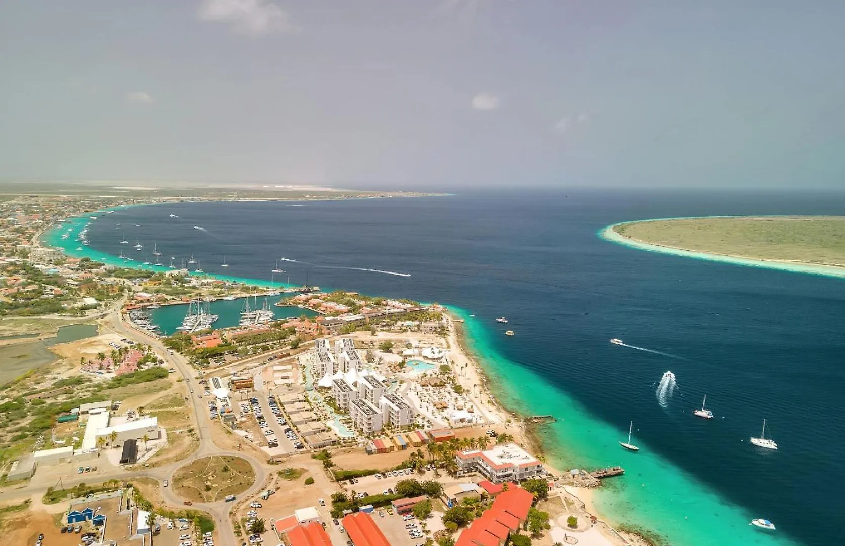 Apartment Oceanfront Barracuda At Den Laman Kralendijk